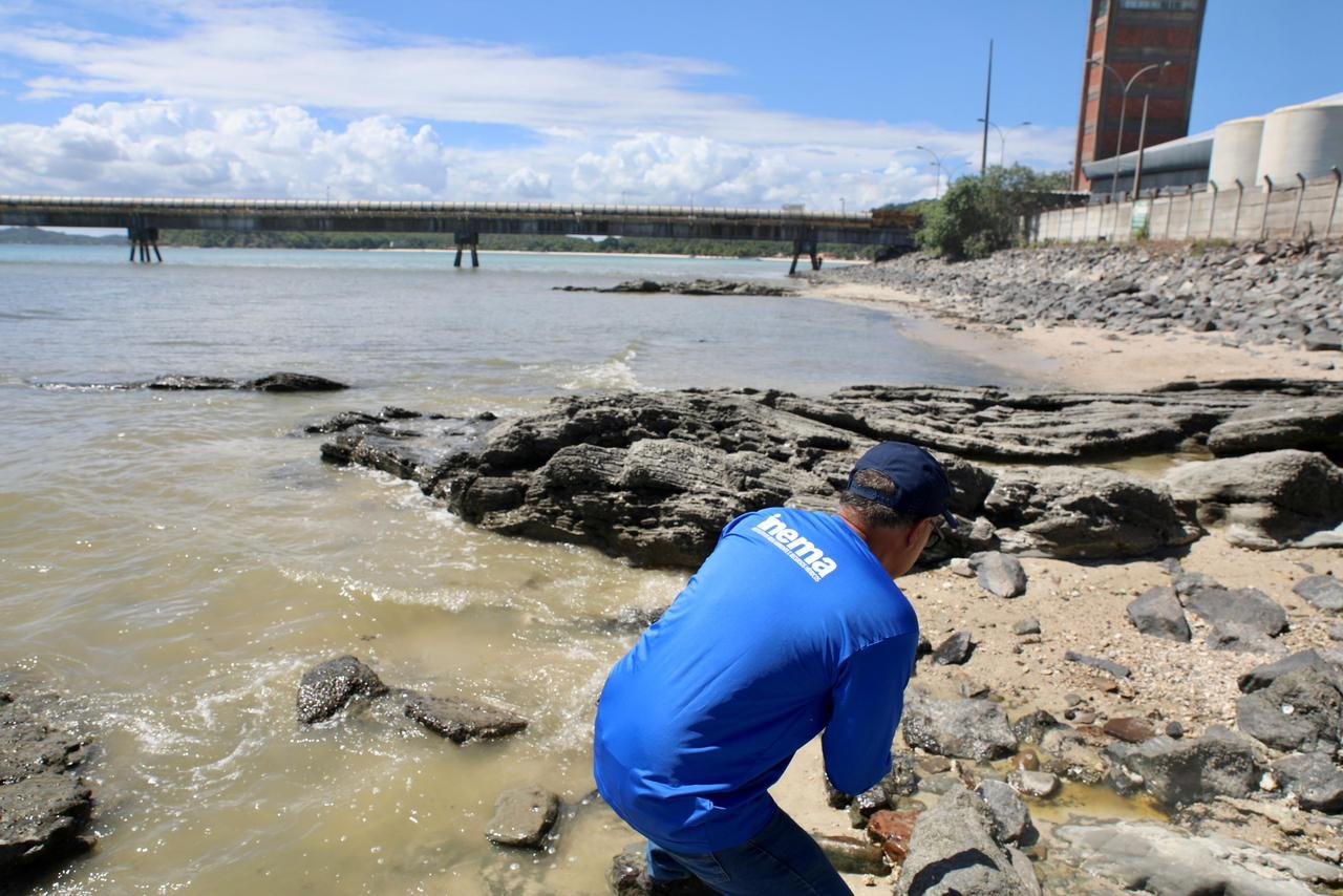 Inema Reitera Interdição de Empresa Suspeita de Contaminação em Praia de Salvador e Desmente Validação de Laudos