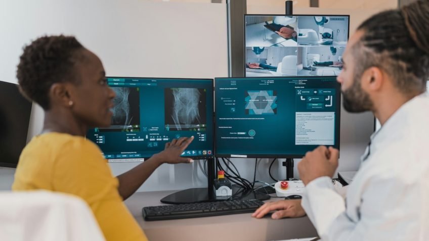 Inteligência Artificial na Medicina: Avanços e Equidade com Lottenberg