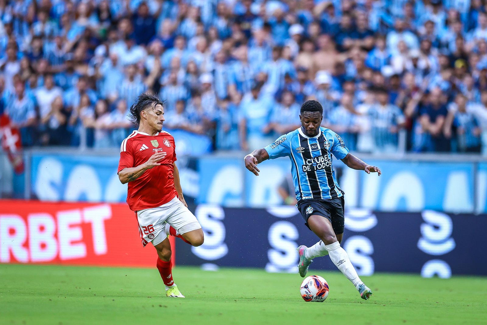 Internacional Rebate Críticas aos Critérios de Arbitragem Após Polêmica no Gre-Nal