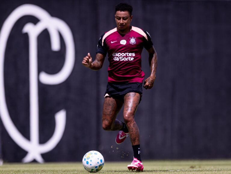 Lingard é Regularizado no BID e Está Pronto para Sua Estreia no Corinthians