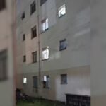 Mãe pula do 2º andar com filha para escapar de agressão em SP