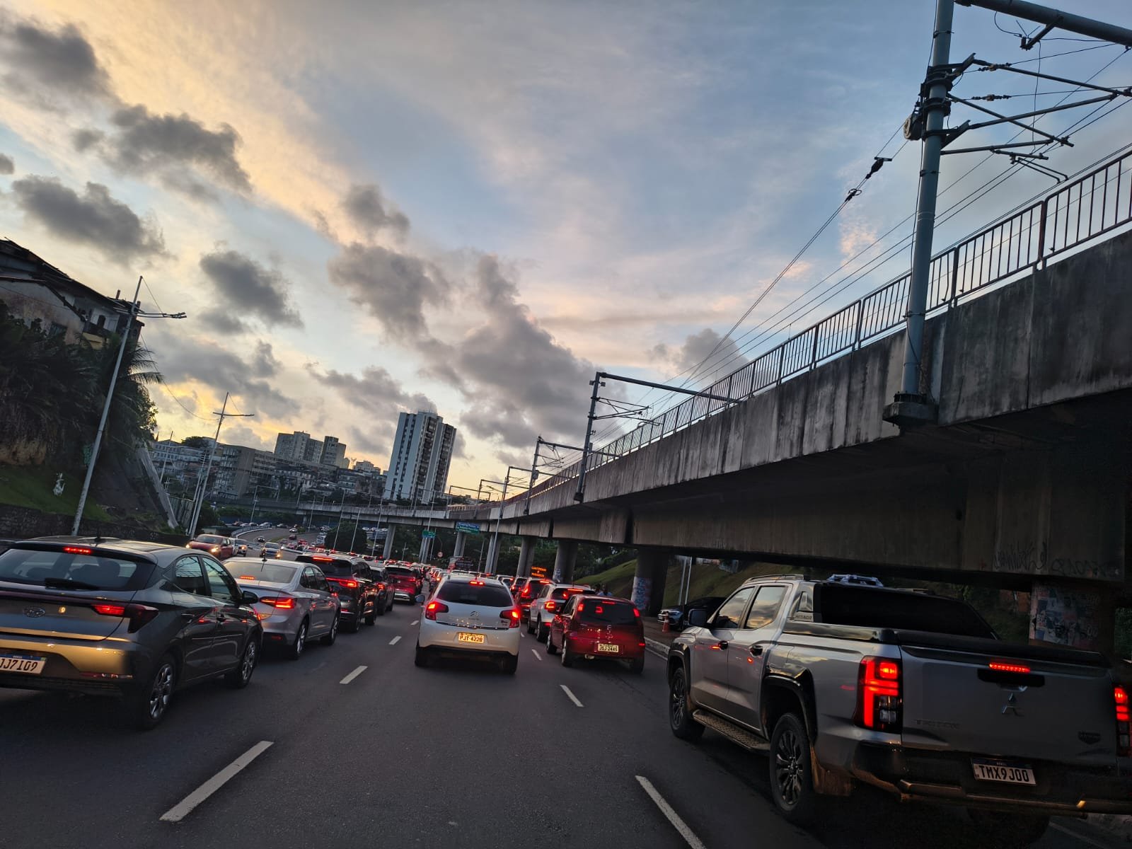Marisa Monte Agita Salvador: Caos no Trânsito Durante Show Histórico