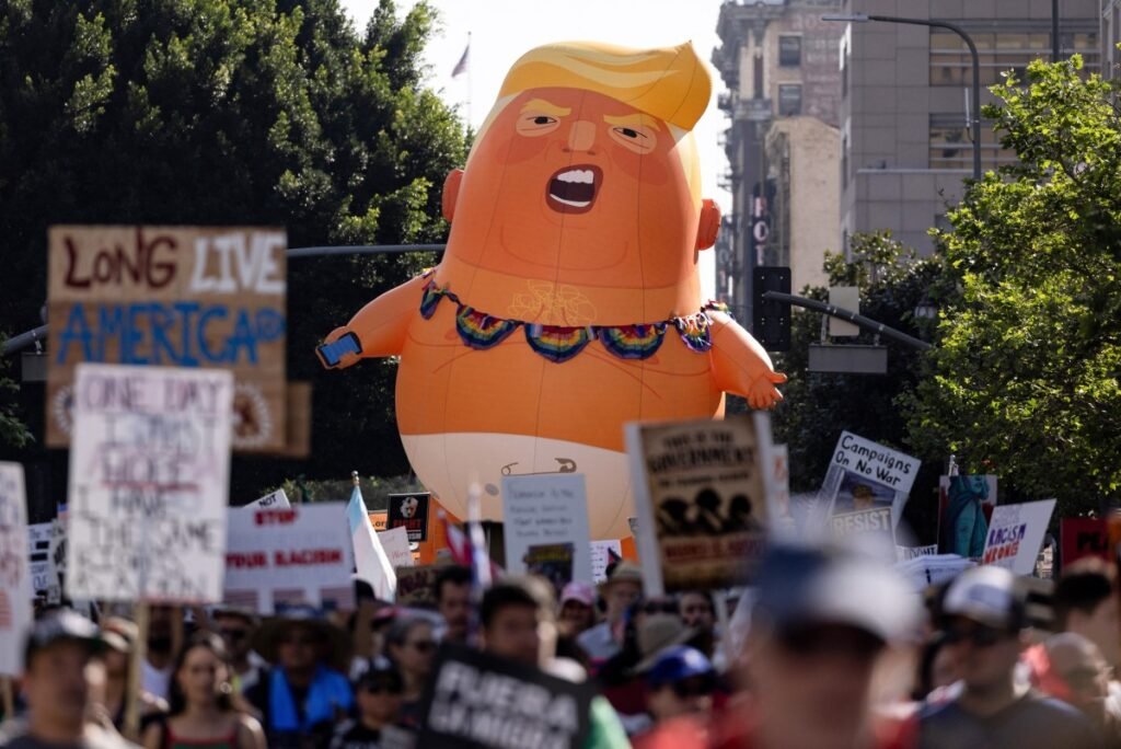 Manifestações anti-Trump reúnem milhões nas ruas de cidades dos EUA