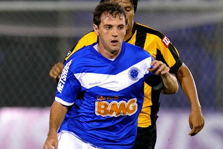 Montillo: A Saga do Craque que Quase Vestiu a Camisa do Corinthians e Flertou com o Flamengo