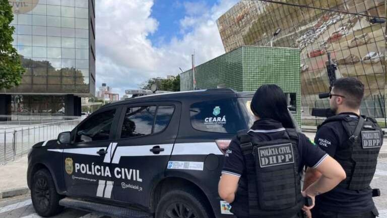 Mulher Indiciada por Ataques Virtuais Afirma: 'Transfere a Gagueira para o WhatsApp'