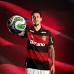 Pedro, atacante do Flamengo, inicia nova jornada fora dos gramados