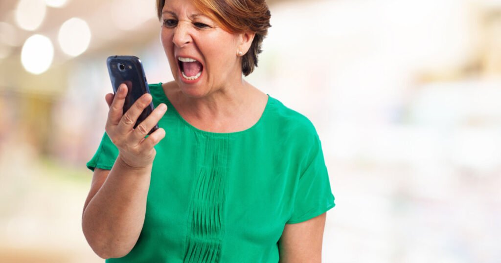 Pesquisa Revela: Preferência dos Consumidores por Atendimento Humano Supera Uso de Chatbots e Inteligência Artificial