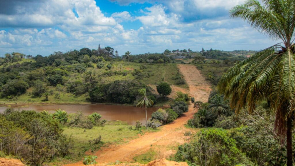 Prefeitura de Simões Filho investe R$ 6 milhões em estradas