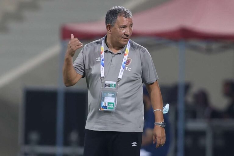 Técnico do Suriname Expressa Preocupação com Temperaturas Extremas em Monterrey antes de Confronto Decisivo
