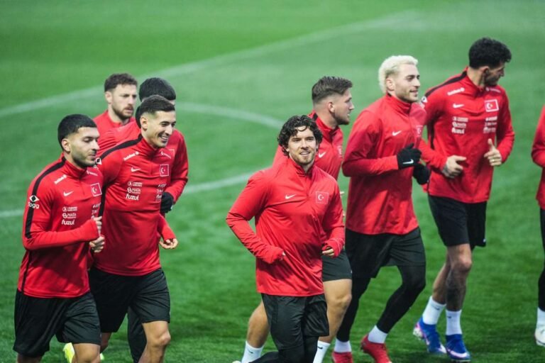 Turquia e Romênia se Enfrentam na Repescagem da Copa do Mundo: Descubra Como Assistir ao Confronto Decisivo