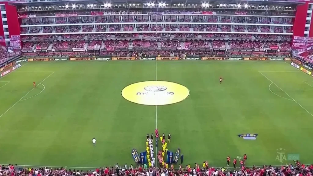 Vélez Sarsfield Conquista Vitória Crucial com Gol Incrível Contra Estudiantes no Campeonato Argentino