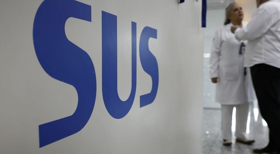 exames para rastrear câncer de intestino triplicam no SUS