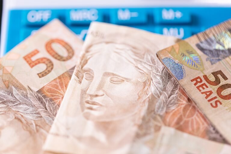 70% dos brasileiros estão endividados; 41% devem a familiares