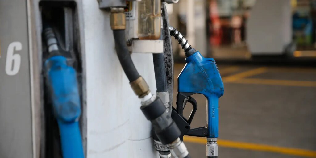 ANP anuncia primeira queda no preço do diesel após conflitos no Oriente Médio