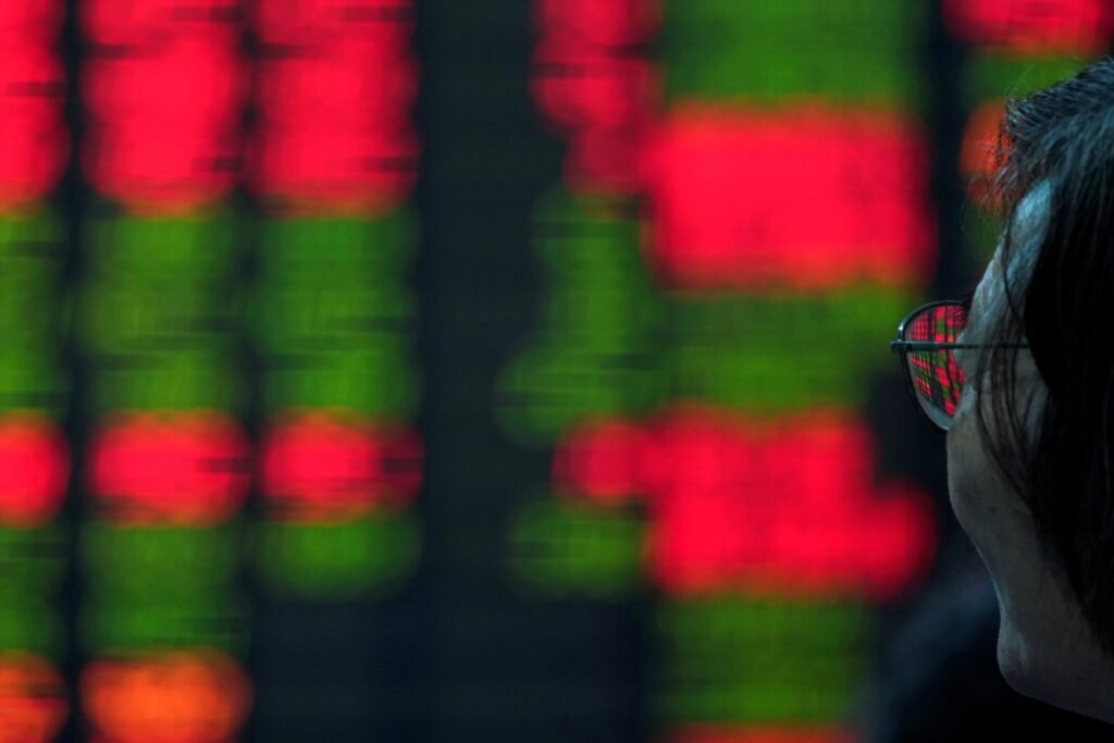 Ações chinesas disparam com lucros industriais e avanço tecnológico