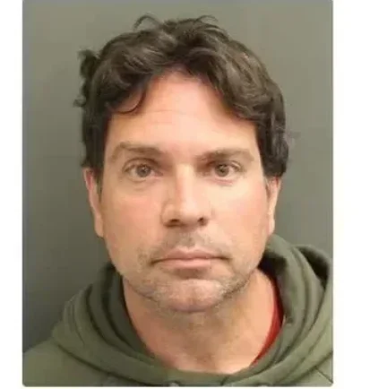 Agência dos EUA exclui Ramagem de lista de presos; bolsonaristas celebram