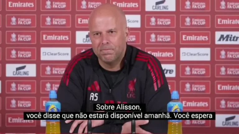 Alisson pode ficar fora da Copa: Treinador do Liverpool comenta
