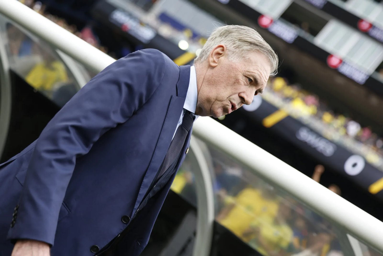 Ancelotti destaca novatos e complica escolha da lista final