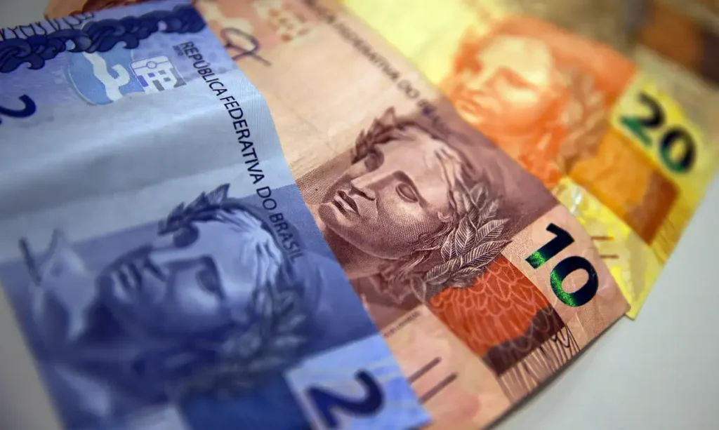 Aposentados do INSS: pagamentos de abril e 13º já iniciaram