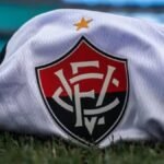 Atacante do Vitória em negociações para reforçar tricolor