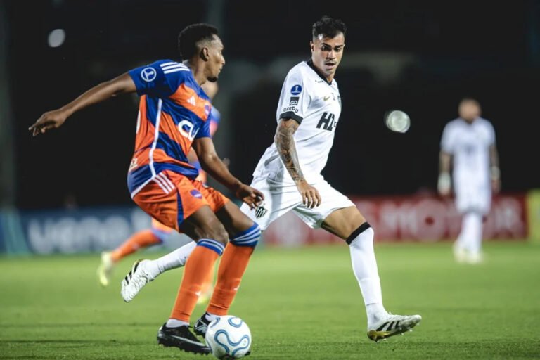 Atlético-MG tropeça na Venezuela e estreia na Sul-Americana com derrota para Puerto Cabello