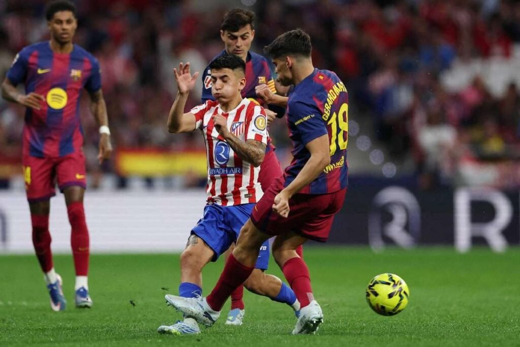 Atlético questiona arbitragem após derrota para o Barcelona