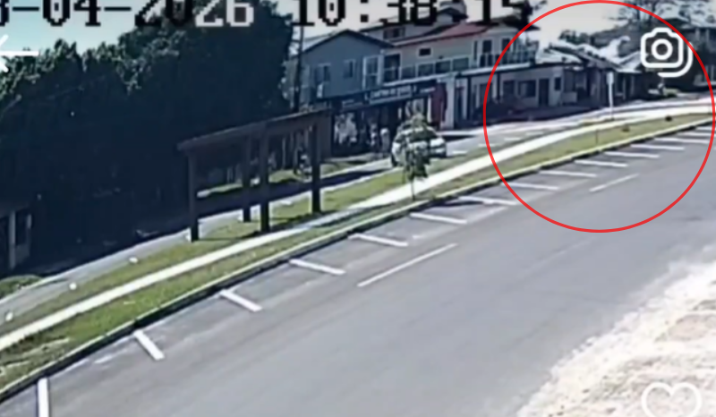 Veja o momento em que avião cai em restaurante no RS; 4 morreram