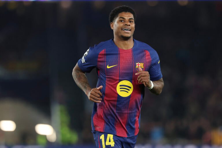 Barcelona divulga lista de convocados para confronto crucial com o Atlético