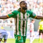 Betis aplica punição a Bakambu por atraso após convocações