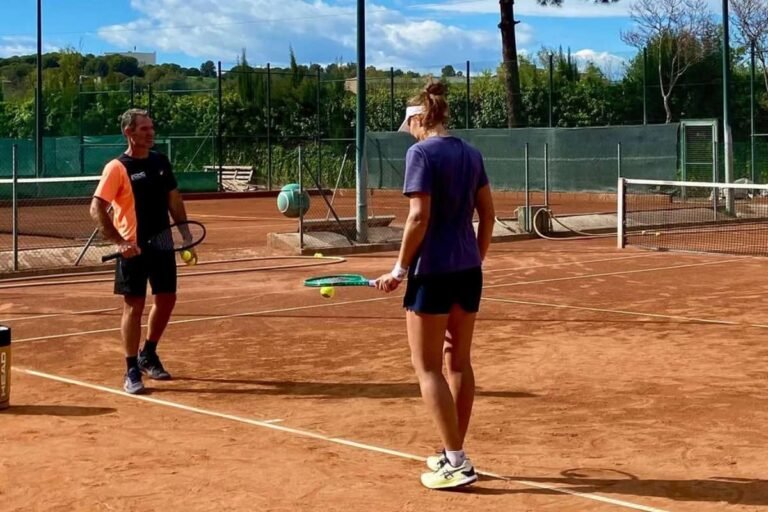 Bia Haddad avança no ranking antes da estreia do novo técnico