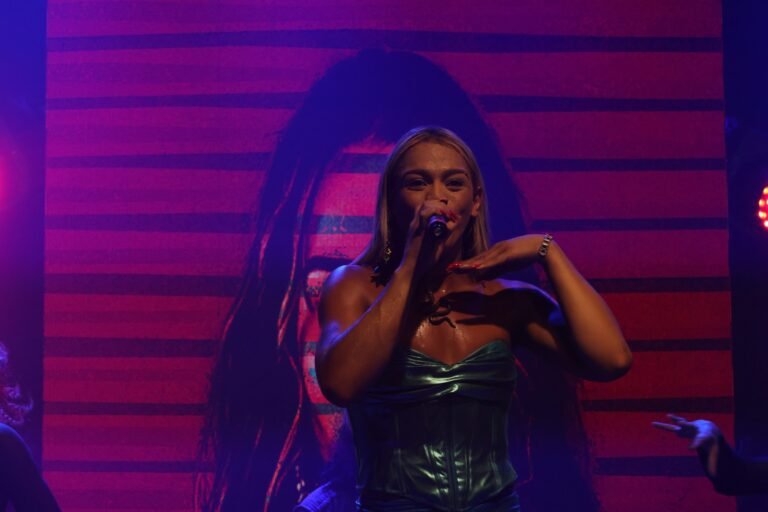 A artista paraibana Bixarte apresenta-se neste domingo (1º) em João Pessoa