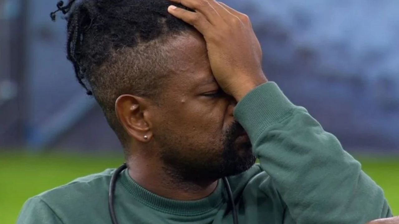 Boneco no Confessionário: Mal-estar levanta hipótese de desistência