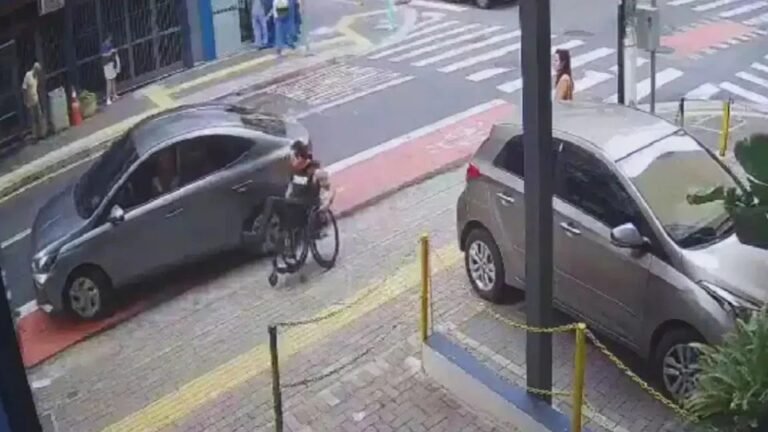 cadeirante cai após motorista de app recusar corrida em Campinas