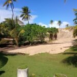 Camaçari: Degradação ambiental agrava-se com acesso restrito à praia