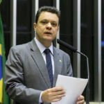 Câmara elege novo membro do TCU após acordo político decisivo Câmara elege novo membro do TCU após acordo político decisivo