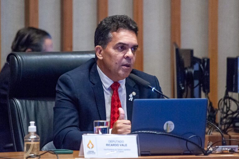 Fim da escala 6×1 na Câmara