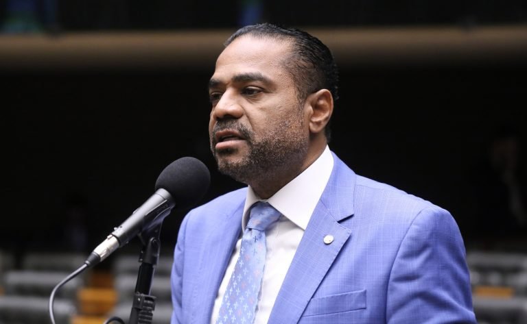 Comissão aprova alertas em rótulos de remédios que afetam direção