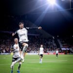 Corinthians brilha, derrota Santa Fé e lidera a Libertadores Corinthians brilha, derrota Santa Fé e lidera a Libertadores