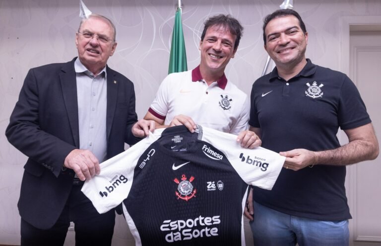 Corinthians confirma contratação de Fernando Diniz; saiba mais