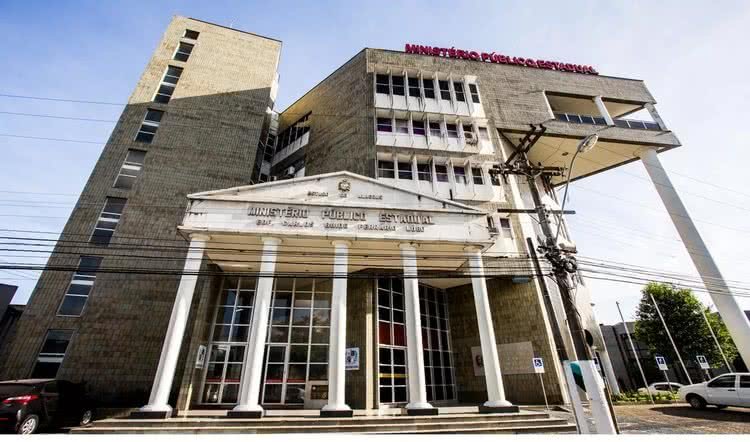 Craíbas deve nomear aprovados em concurso e demitir temporários