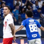 Cruzeiro vence RB Bragantino e renova esperanças no Brasileirão Cruzeiro vence RB Bragantino e renova esperanças no Brasileirão