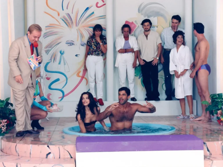 Domingo Legal traz de volta a Banheira do Gugu e a culpa é da Globo