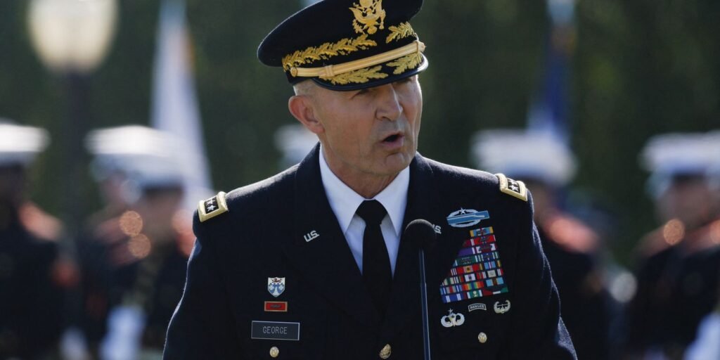 EUA: Secretário de Defesa exonera comandante do Exército