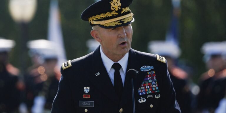 EUA: Secretário de Defesa exonera comandante do Exército