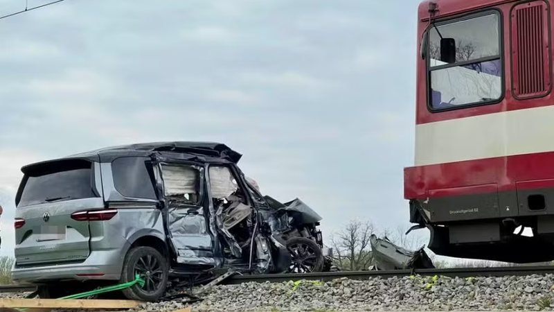 Ex-goleiro de grandes clubes morre em acidente com trem