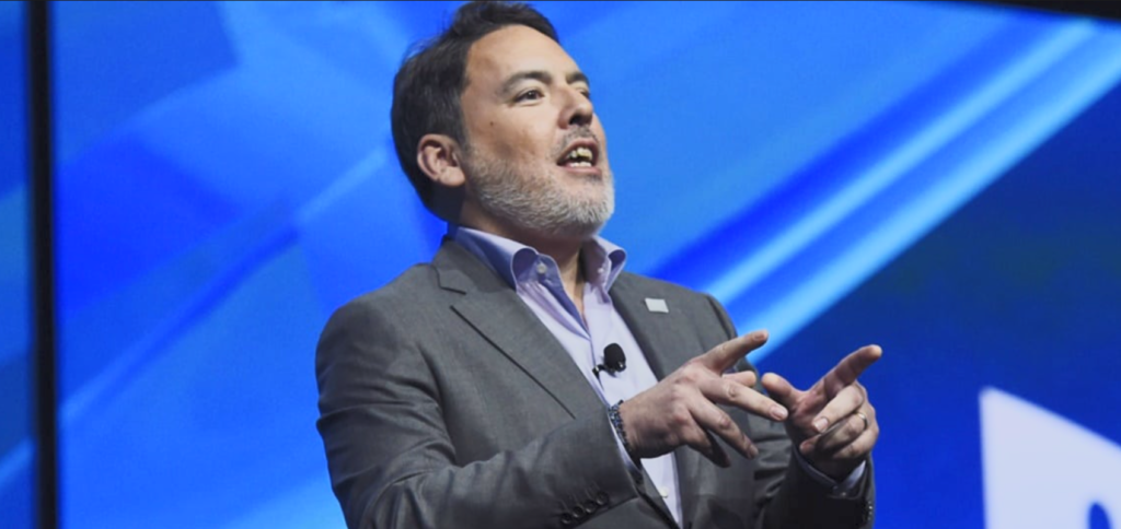 Ex-líder do PlayStation alerta sobre futuro incerto do Game Pass