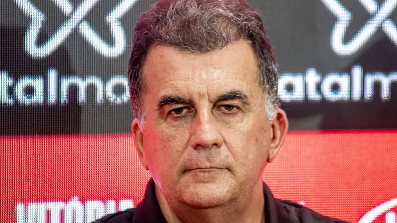 Fábio Mota critica arbitragem polêmica em jogo contra Athletico-PR