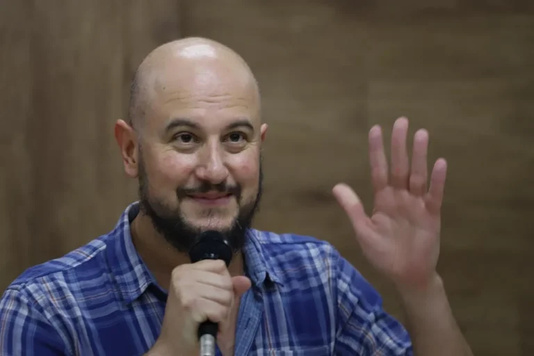 será velado nesta sexta-feira (1º), das 14h às 16h, no Cemitério Campo da Esperança, em Brasília.