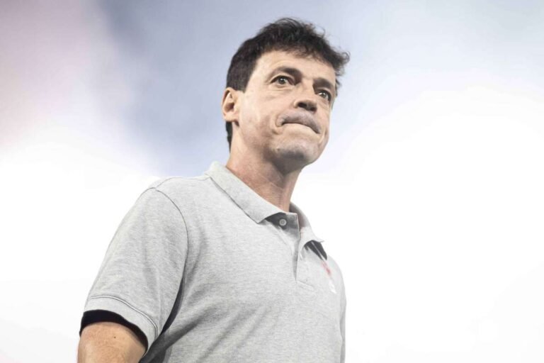 Fernando Diniz é o novo treinador do Corinthians em 2023