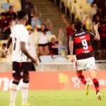 Flamengo vence Vitória e mantém invencibilidade em 6 jogos na Copa